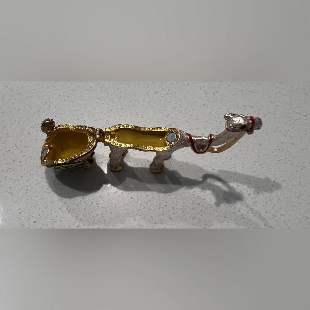 Metal Enamel Painted Rhinestone Jeweled Camel Hinged Trinket Box‎ Magnetic Clasp